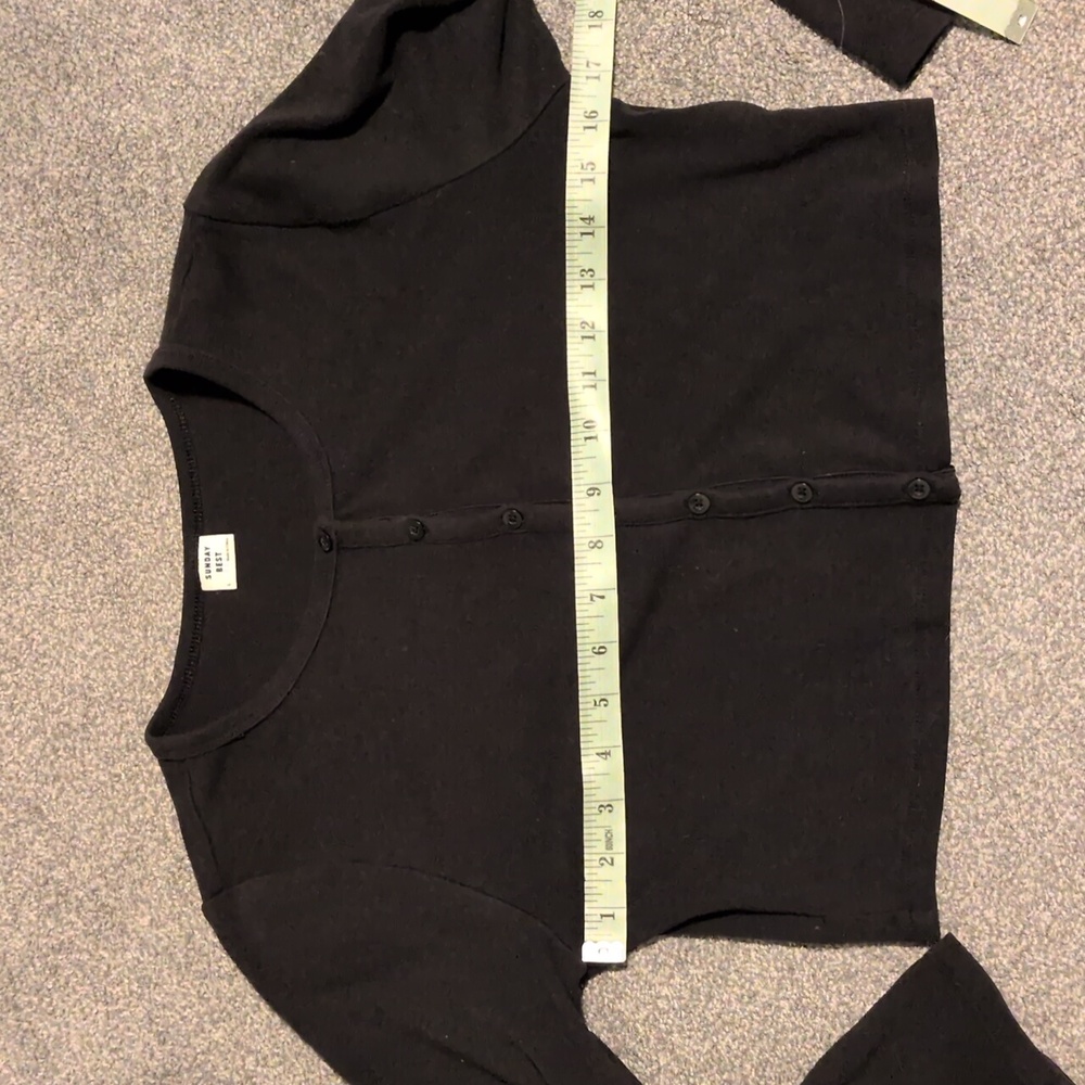 Aritzia Sunday Best Black Cropped Cardigan Size Large - Picture 3 of 6